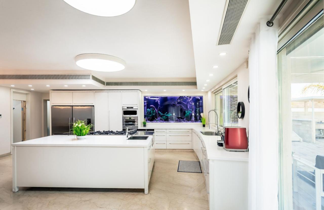 דירות אילת Yalarent Enorma Complex With Shared Heated Pool מראה חיצוני תמונה