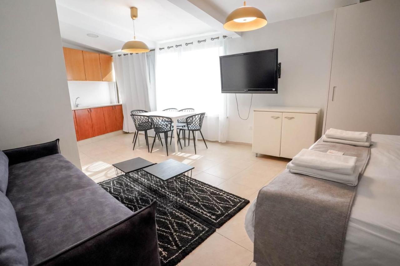 דירות אילת Yalarent Enorma Complex With Shared Heated Pool מראה חיצוני תמונה